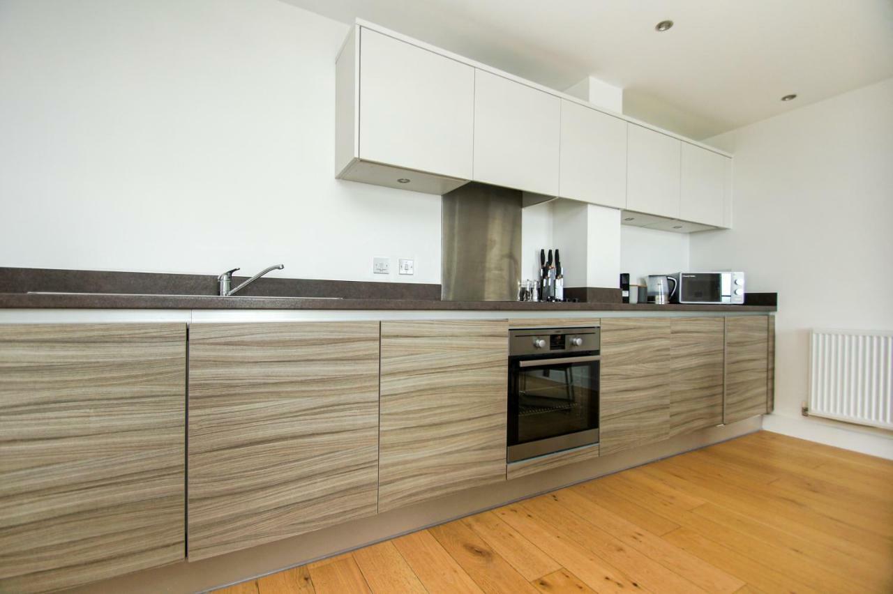 Orion Marina Sea View - Parking - By Brighton Holiday Lets Eksteriør bilde